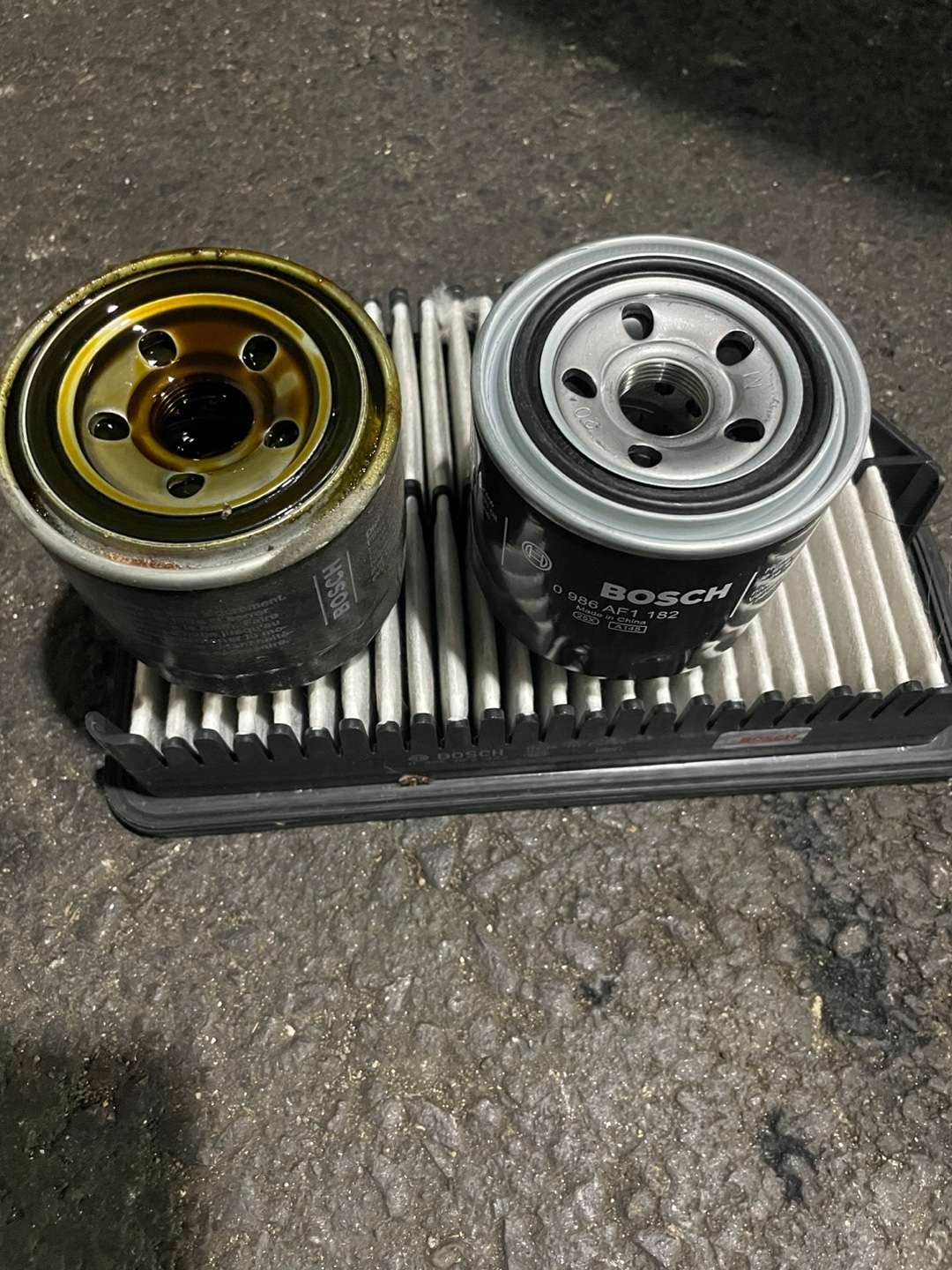 오일필터 교체 사진